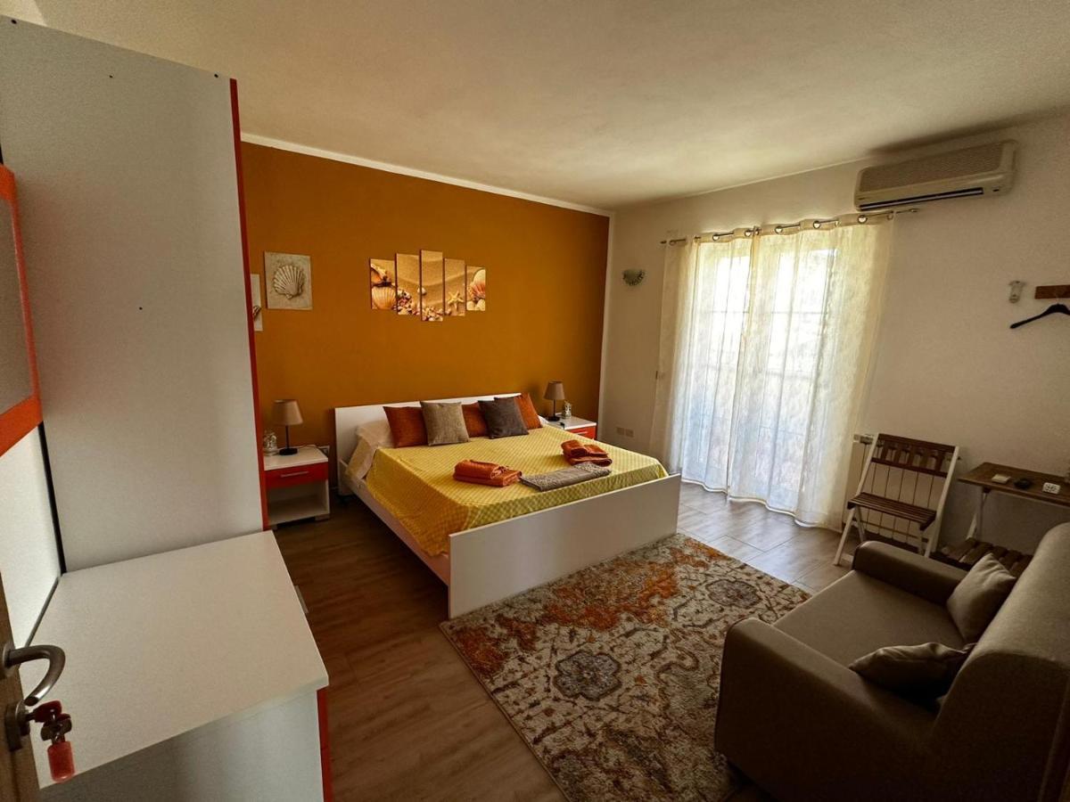 Beppo'S B&B คาร์บอเนีย ภายนอก รูปภาพ